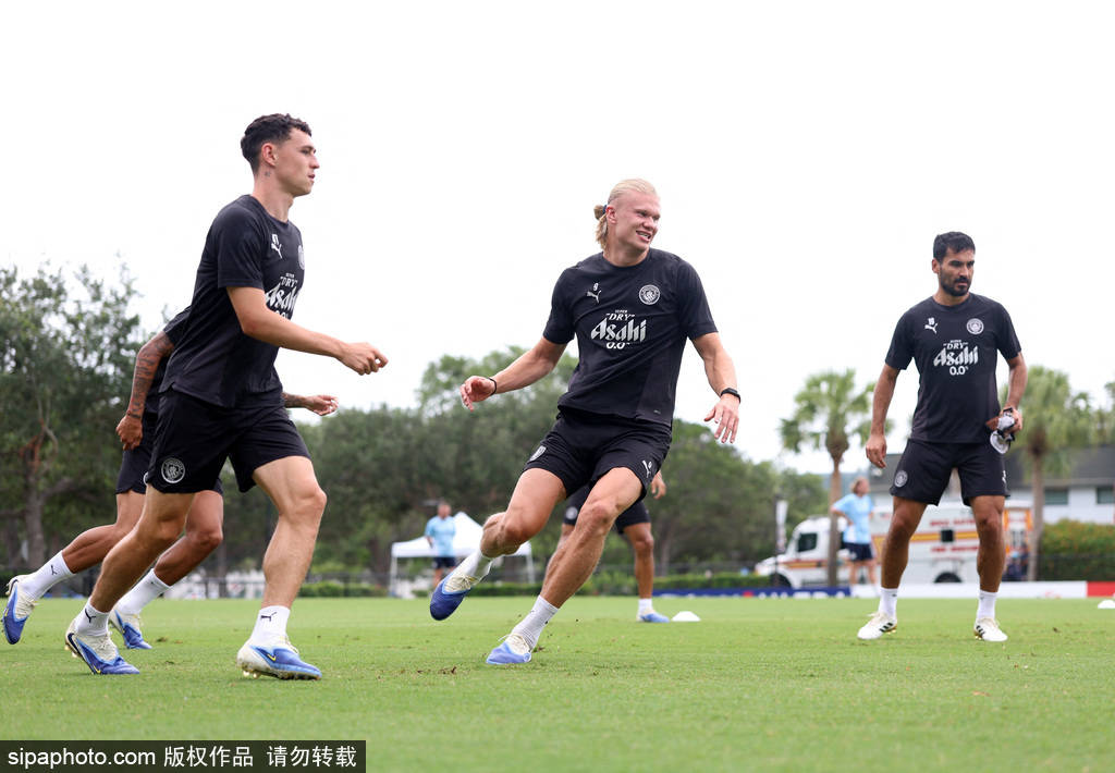 英超史无前例！球员教练全程佩戴摄像头，训练场内幕即将全面曝光